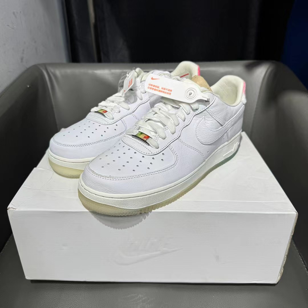 全新原盒42.5码 AF1 寿桃 之前1599现在1099