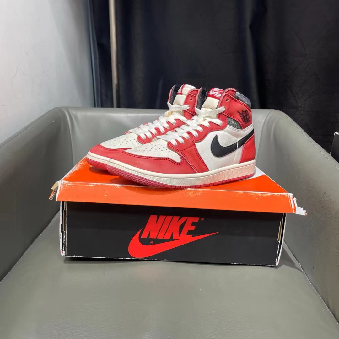 捡漏42.5码 aj1芝加哥 做旧款 98新原盒 1599秒杀球鞋