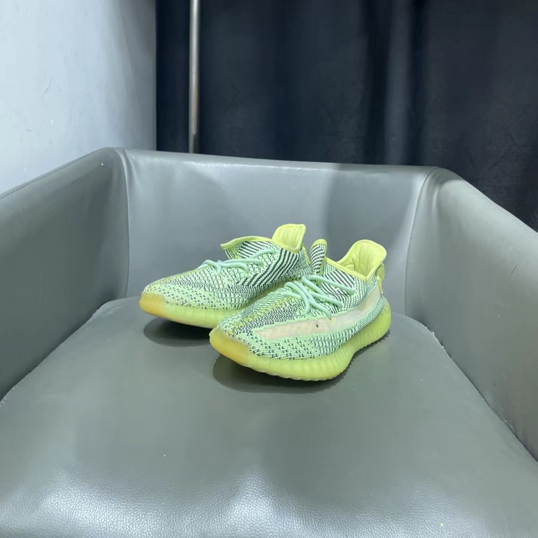 捡漏40.5码 yeezy350 黑绿下地两次699秒杀球鞋