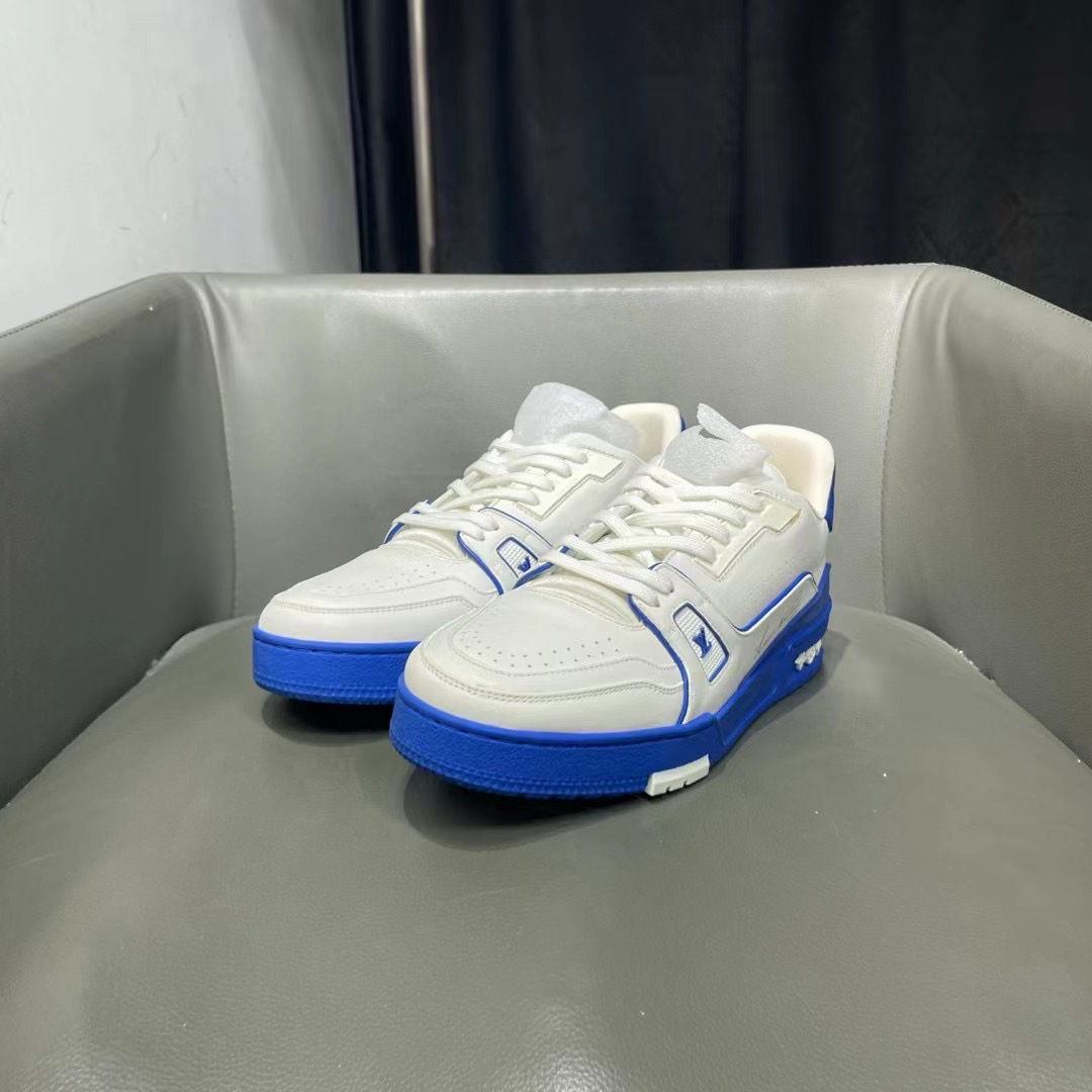 全新40码 lv trainer白蓝全新原盒无瑕疵7499秒杀平台9999球鞋