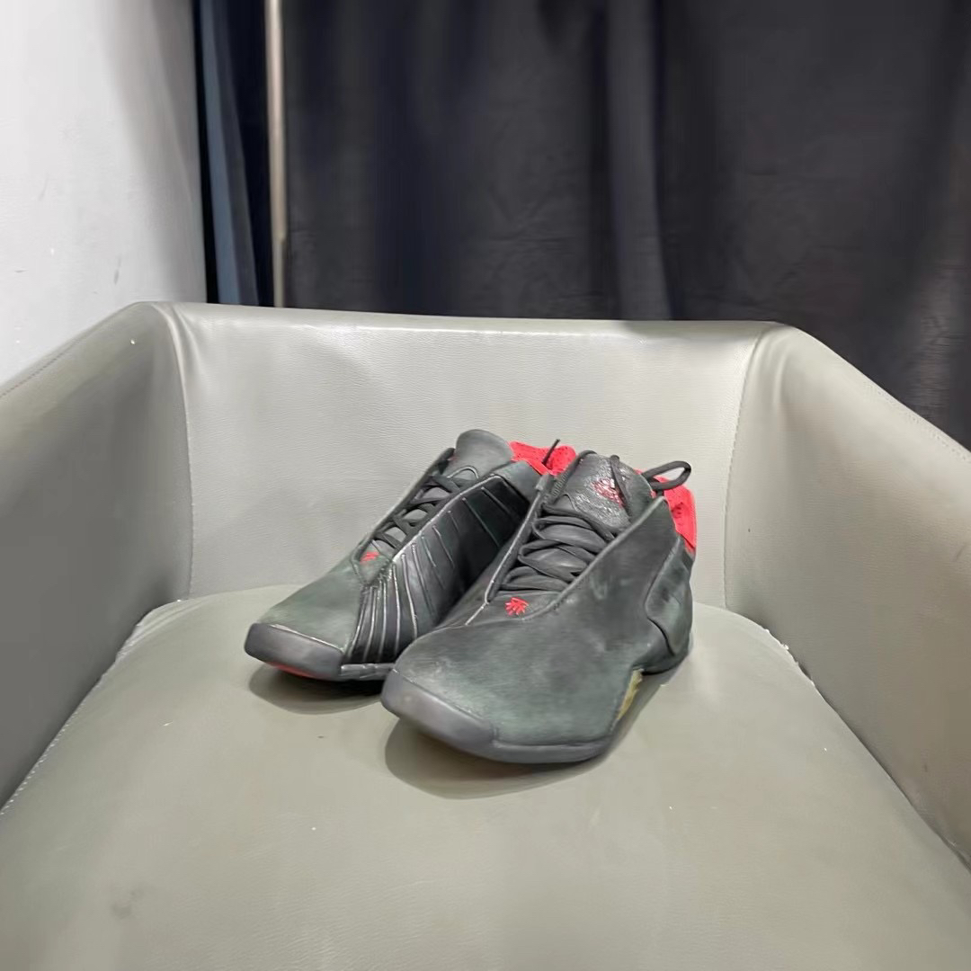 捡漏42.5码 T-mac3黑金，499秒杀！球鞋