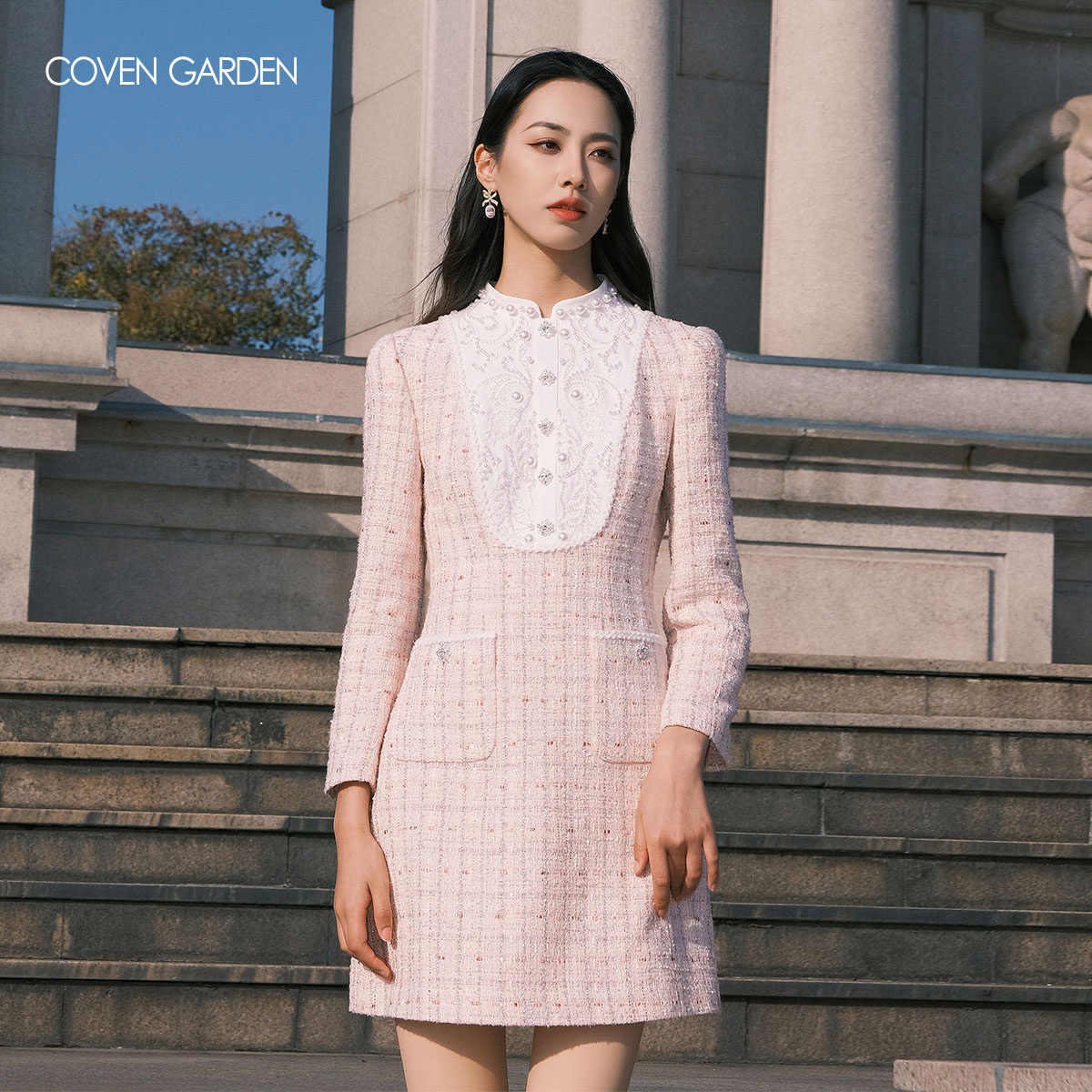 哥文花园 刺绣小香风花呢连衣裙 CLA1082270 COVEN GARDEN