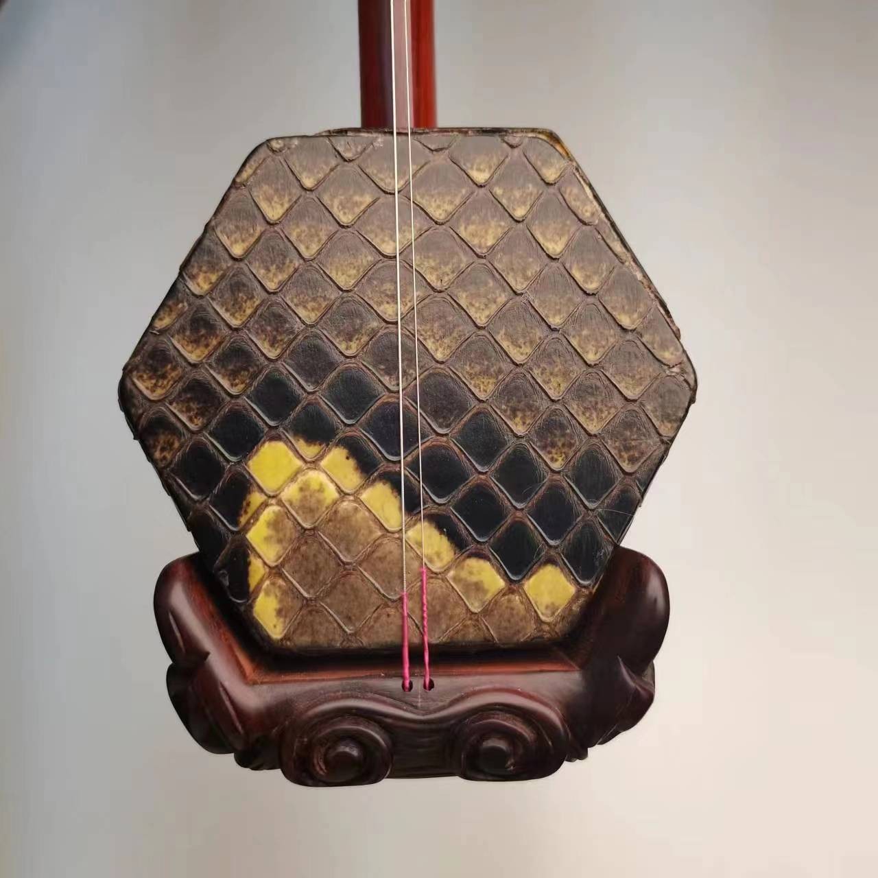 苏州伟和乐器厂张礼和非洲小叶紫檀全雕龙二胡001