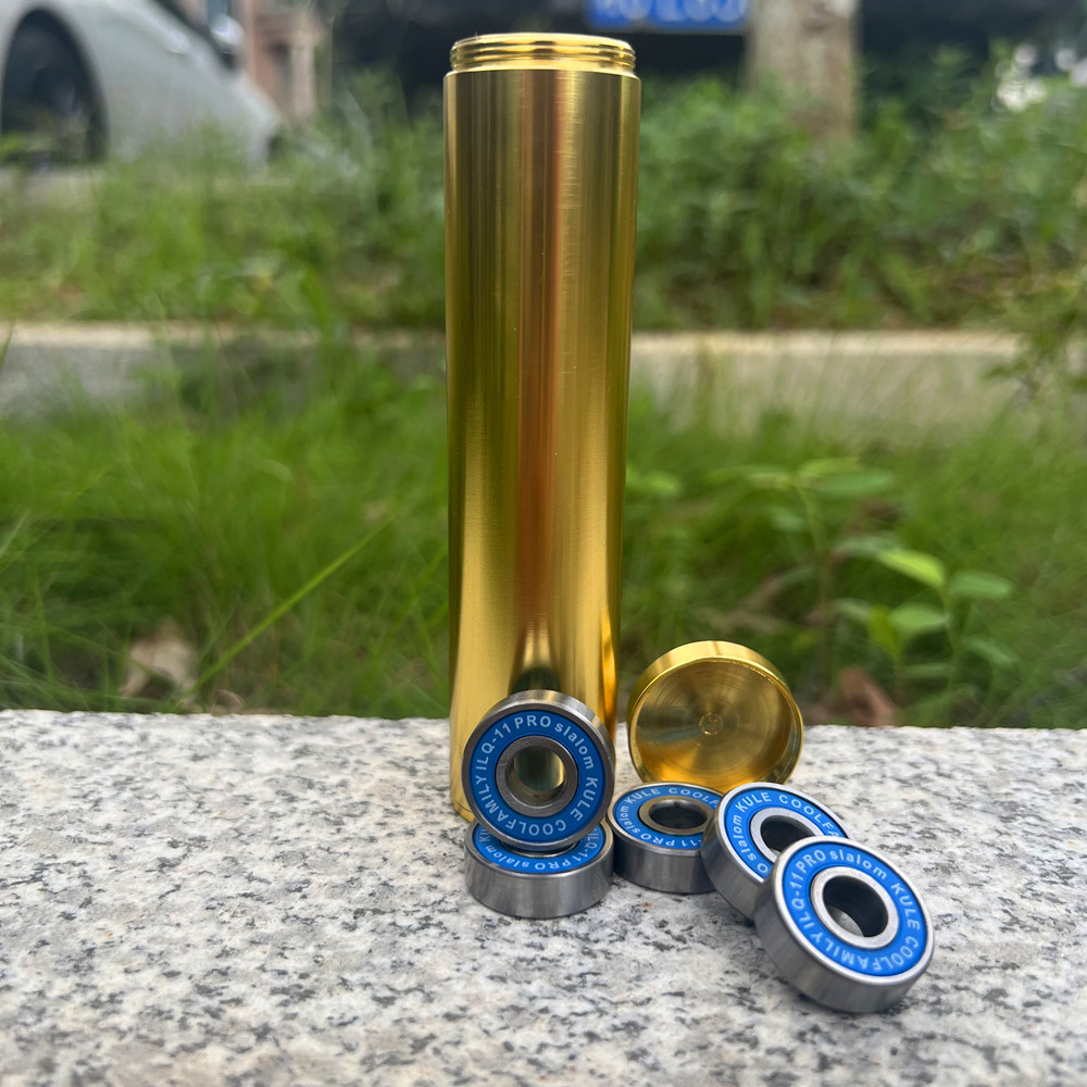 新CF-11蓝盖高速轴承轮滑鞋溜冰滑旱冰鞋608滑板漂移板长板双翘刷