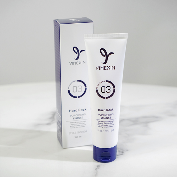 伊禾鑫 发用精华液