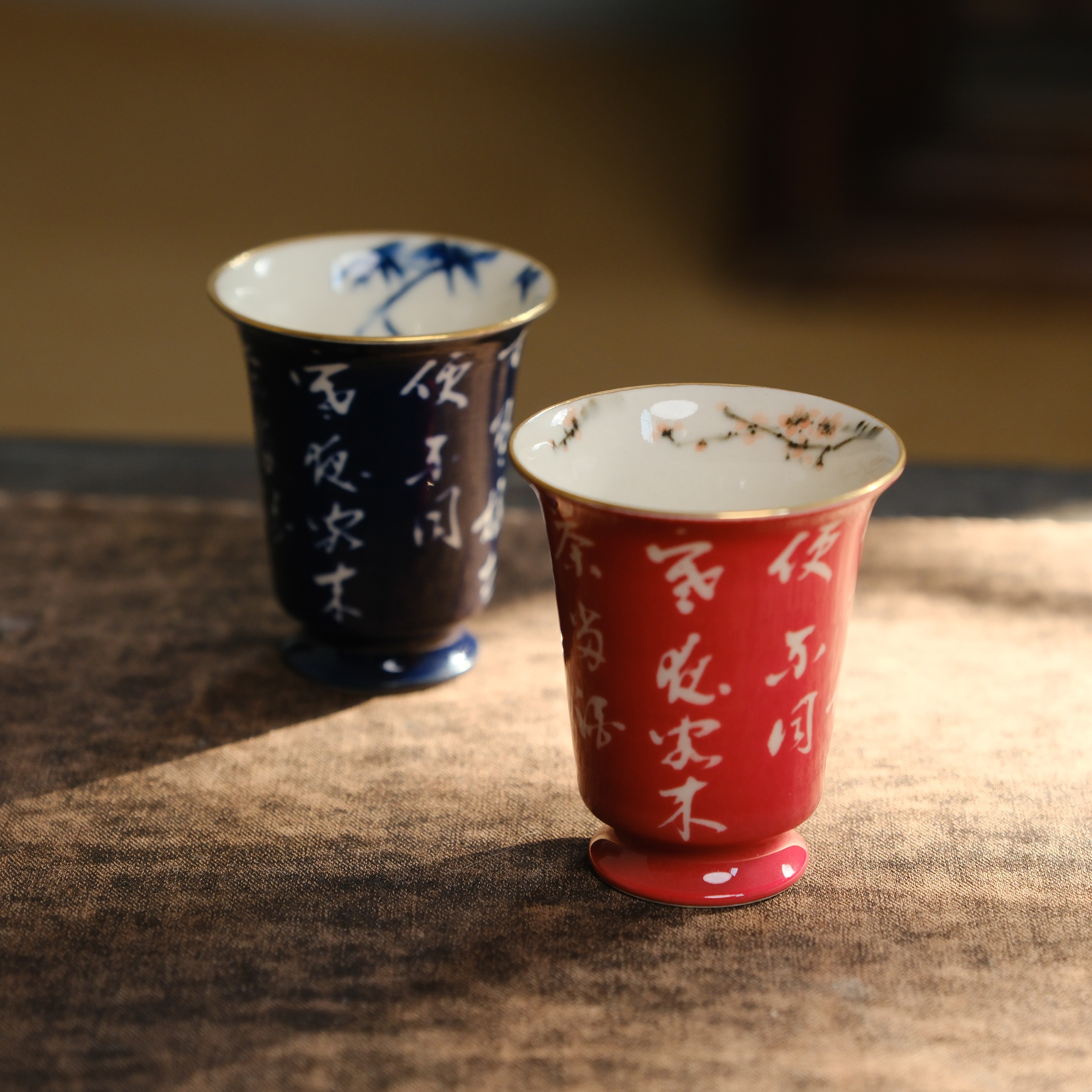 草木茶社 景德镇素蘭剃刻描金闻香杯 纯手工手绘书法高足主人杯