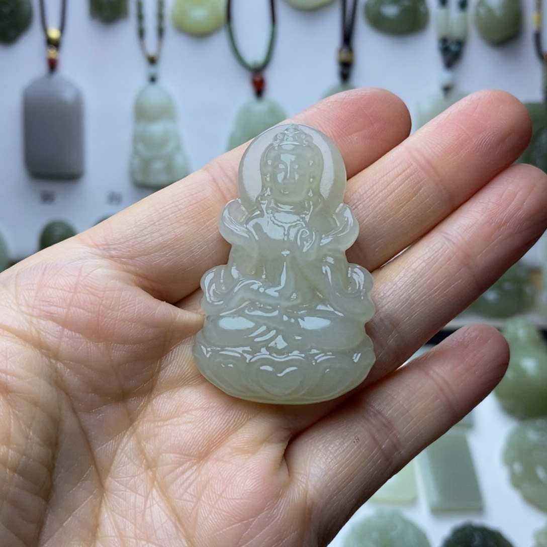 和田玉颈饰未镶嵌责*