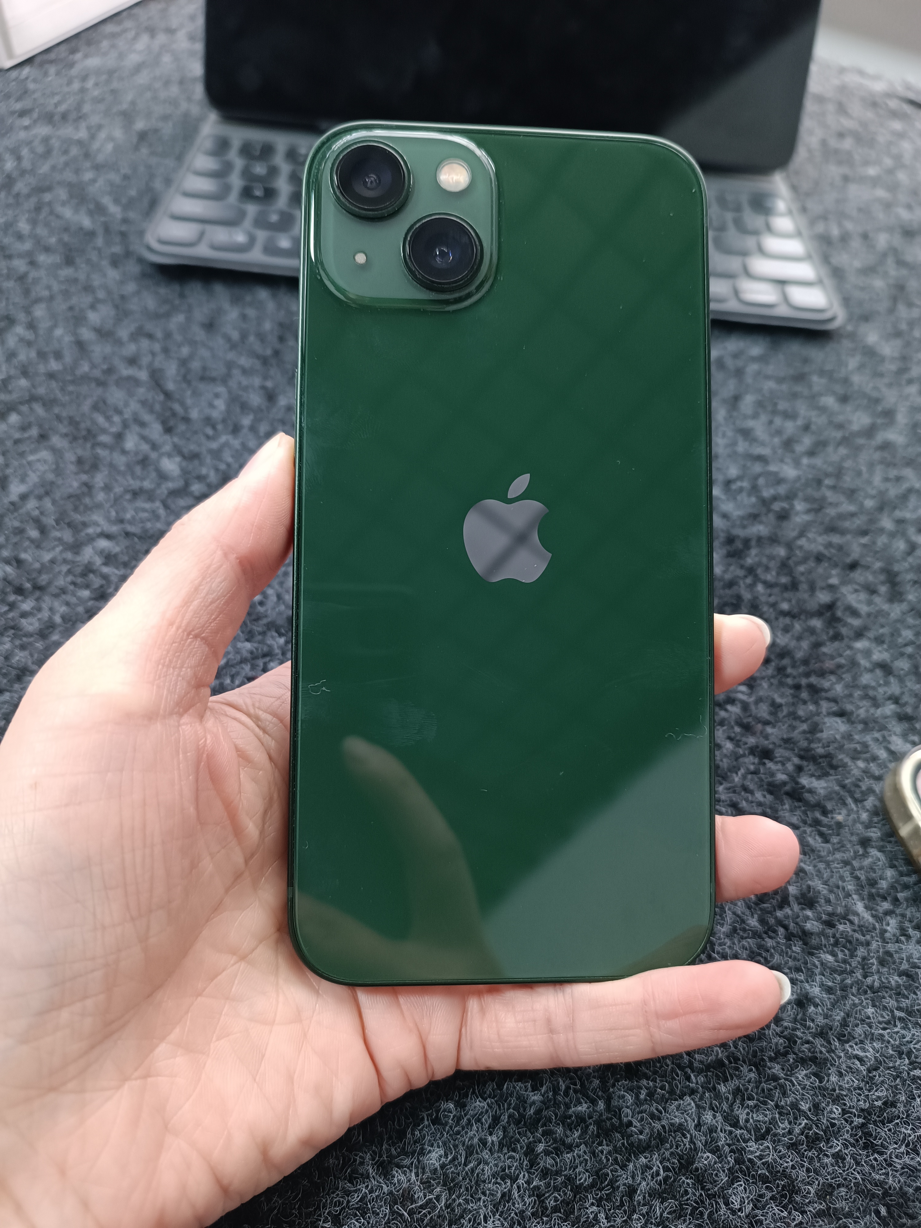 9新 Apple/苹果 13 128 绿色 原装无拆修 