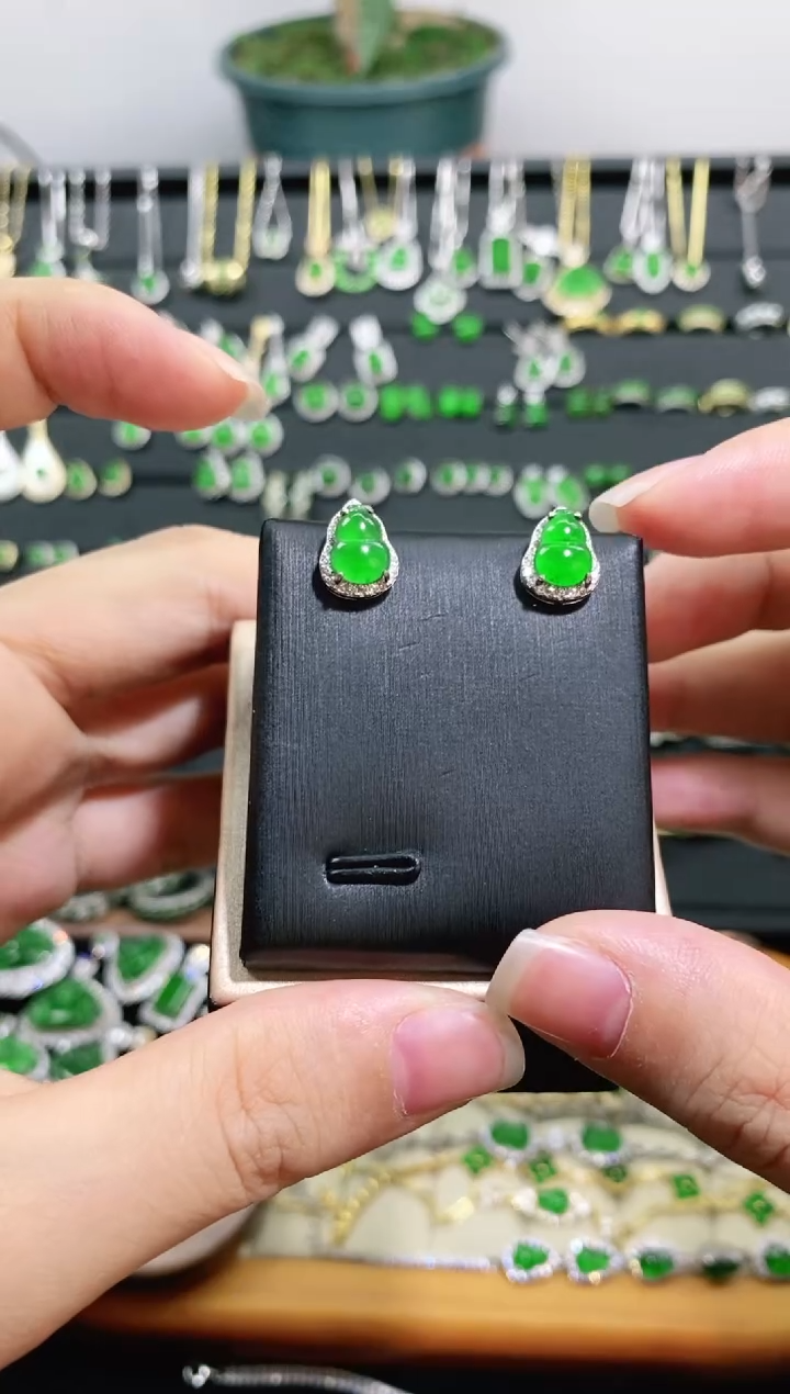 【闪购商品】翡翠耳饰银S925镶嵌多样性