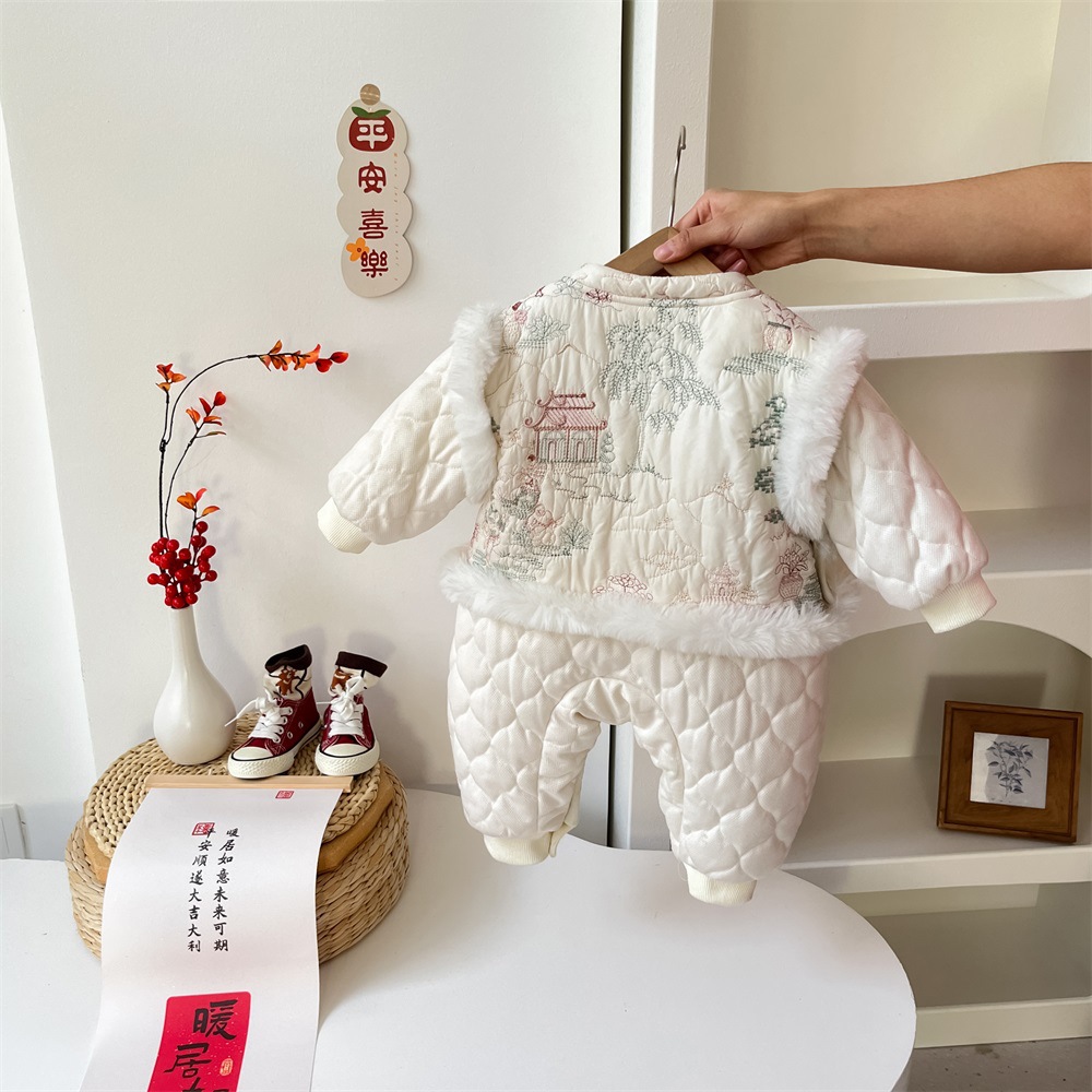婴儿年服中国风女宝宝冬装连体衣加绒加厚冬款拜年服周岁服爬爬服
