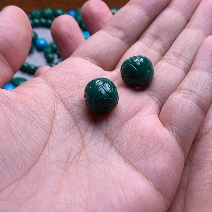 【闪购商品】琉璃颈饰安*