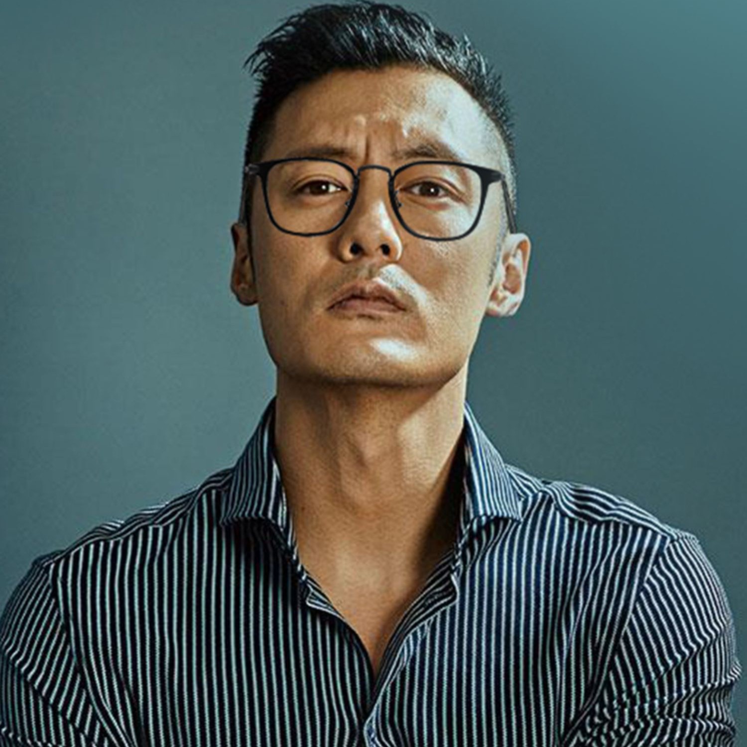 余文乐同款超轻雅痞男款潮近视眼镜框架可配度数防辐射变色复古女