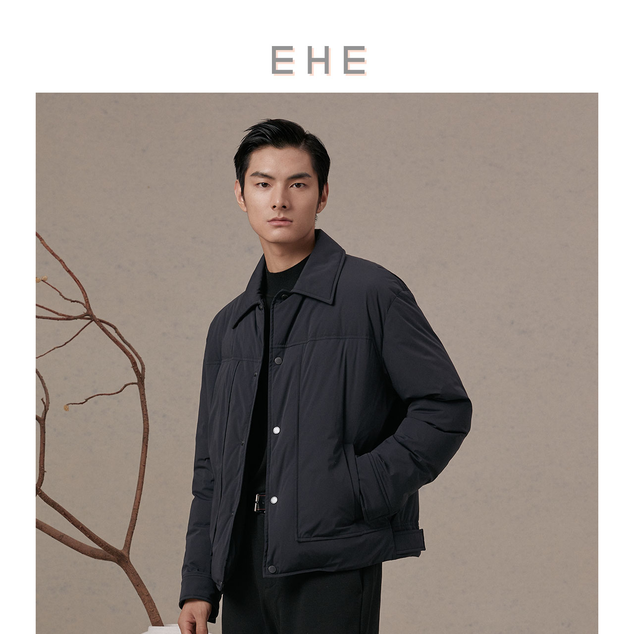 EHE男装 冬季新款创意分割设计短款翻领轻薄羽绒服66113234064