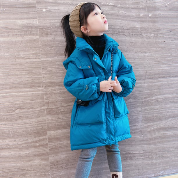 女童羽绒服冬季新品2023新款网红女孩白鸭绒中长款连帽羽