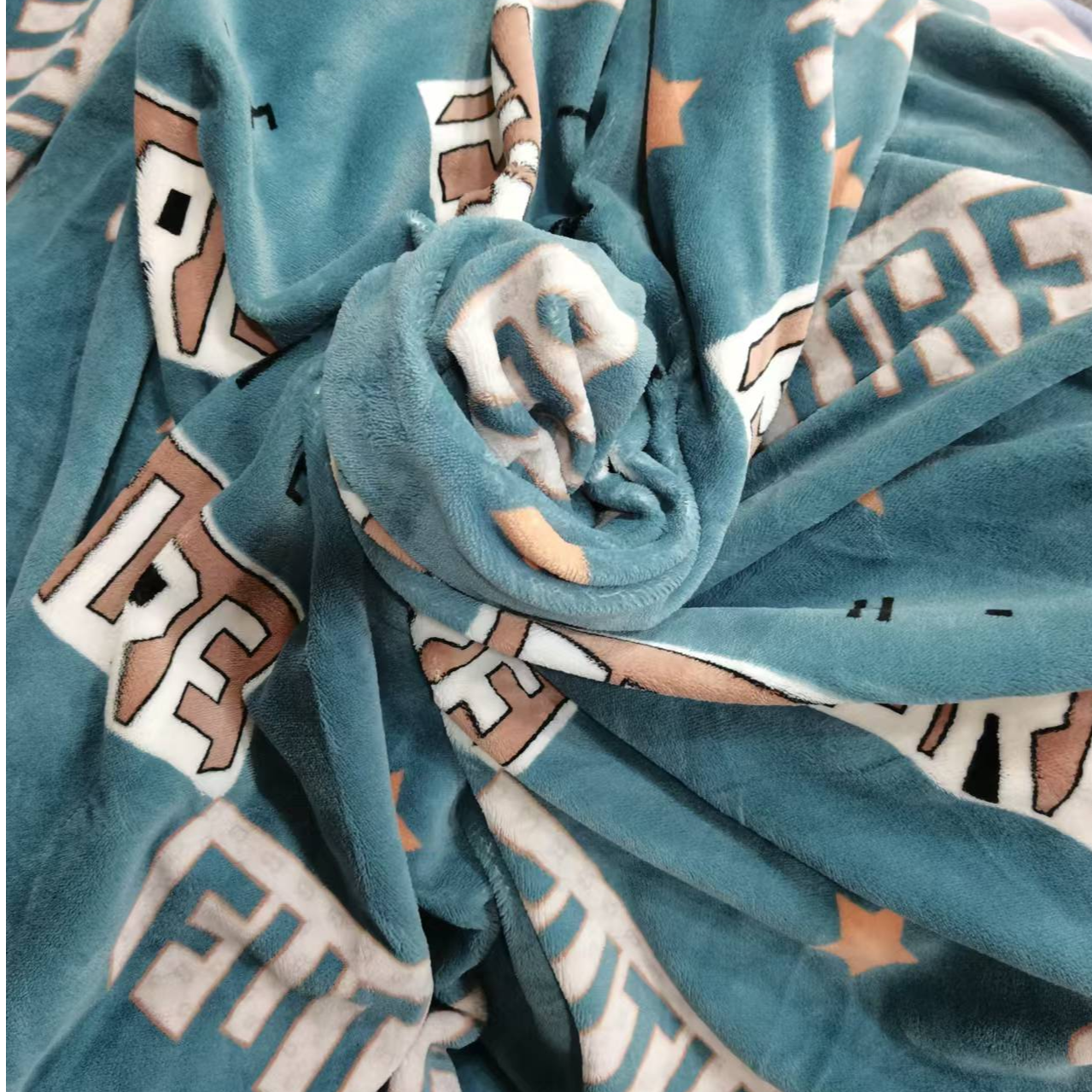 保暖绒布料～蓝白条字母