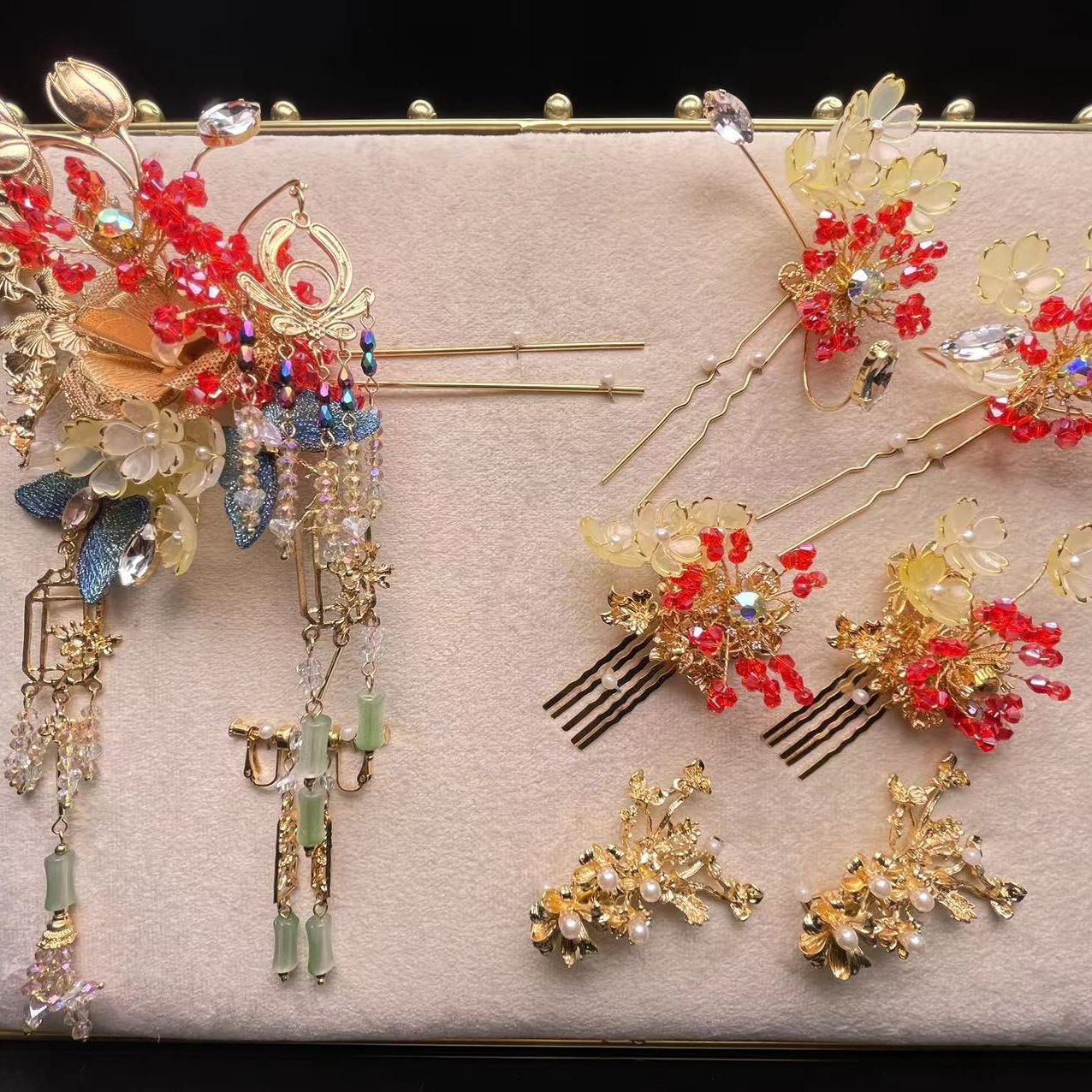 予禧-15184秀禾饰气质复古黄金凤冠婚纱照配饰新娘王冠花环盘