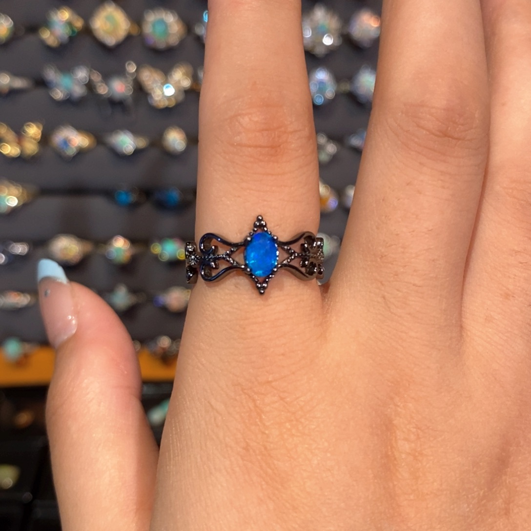 欧泊戒指—未镶嵌