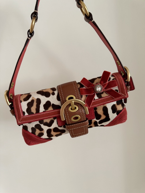 复古辣妹豹纹马毛联名水晶法棍包