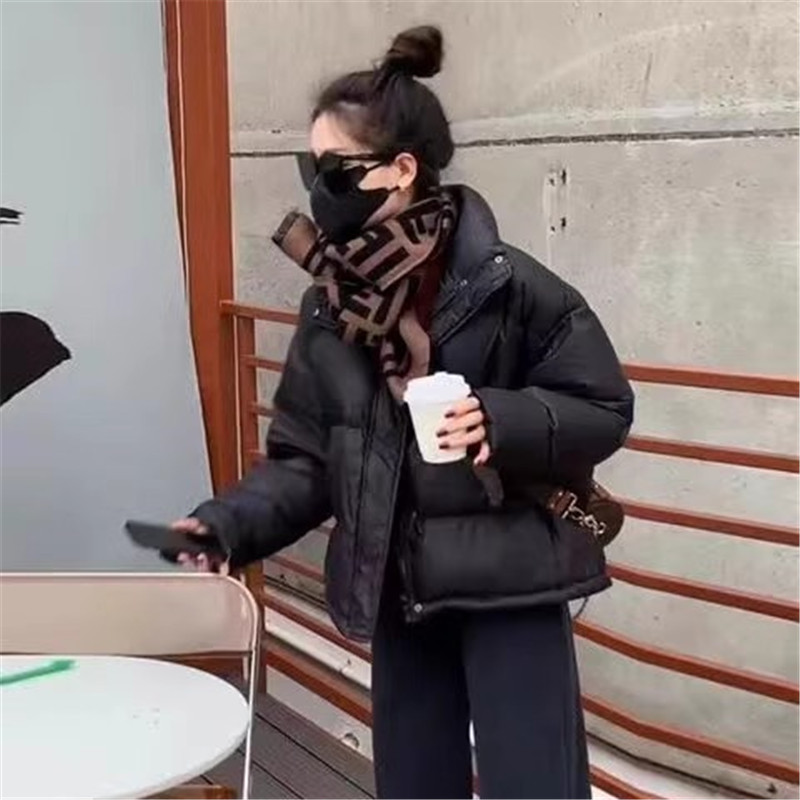 波司登短款宽松黑色羽绒服外套女2023冬季新款韩版百搭小个子加厚