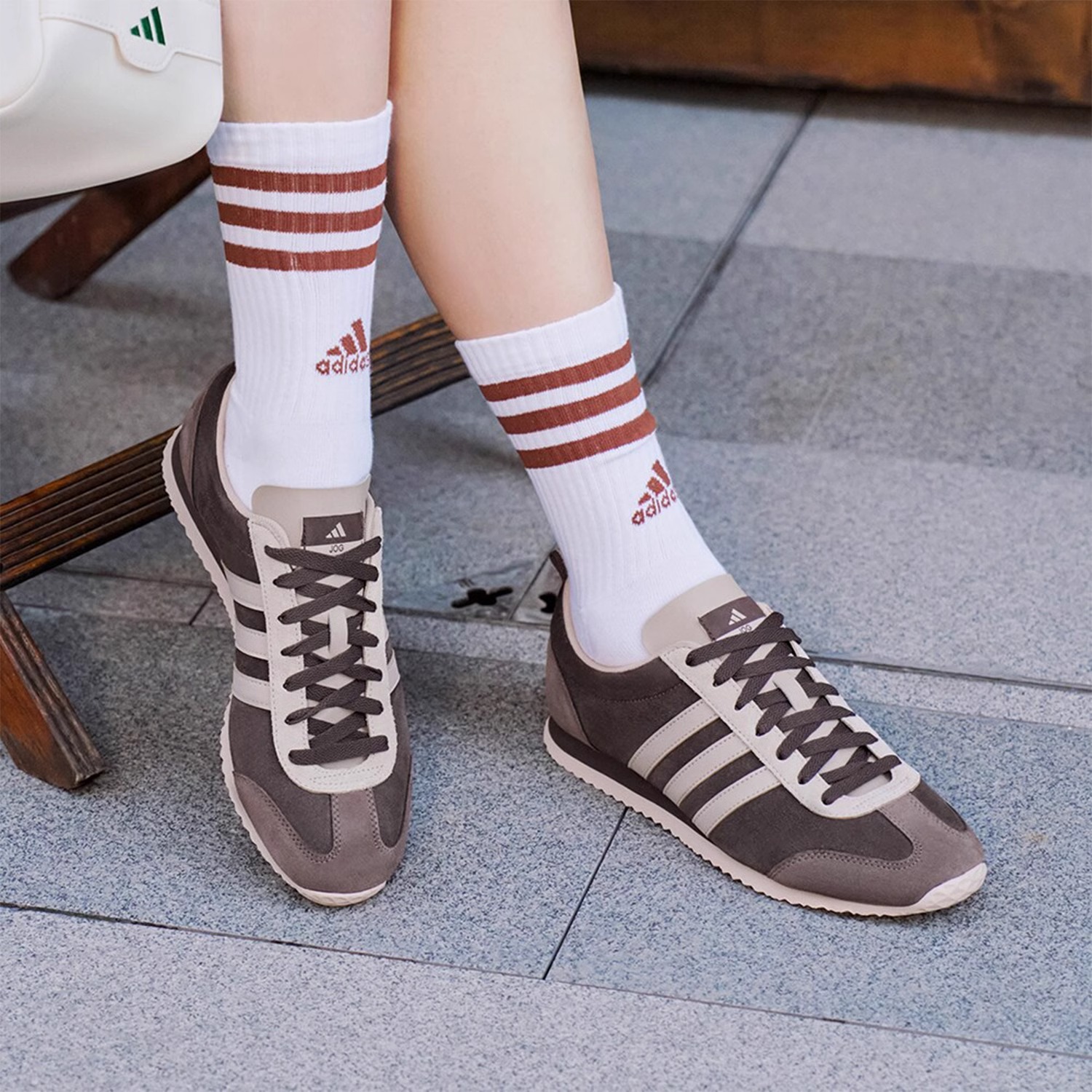 Adidas/阿迪达斯正品VS JOG 2.0男女薄底德训鞋防滑JS1123 JZ1656