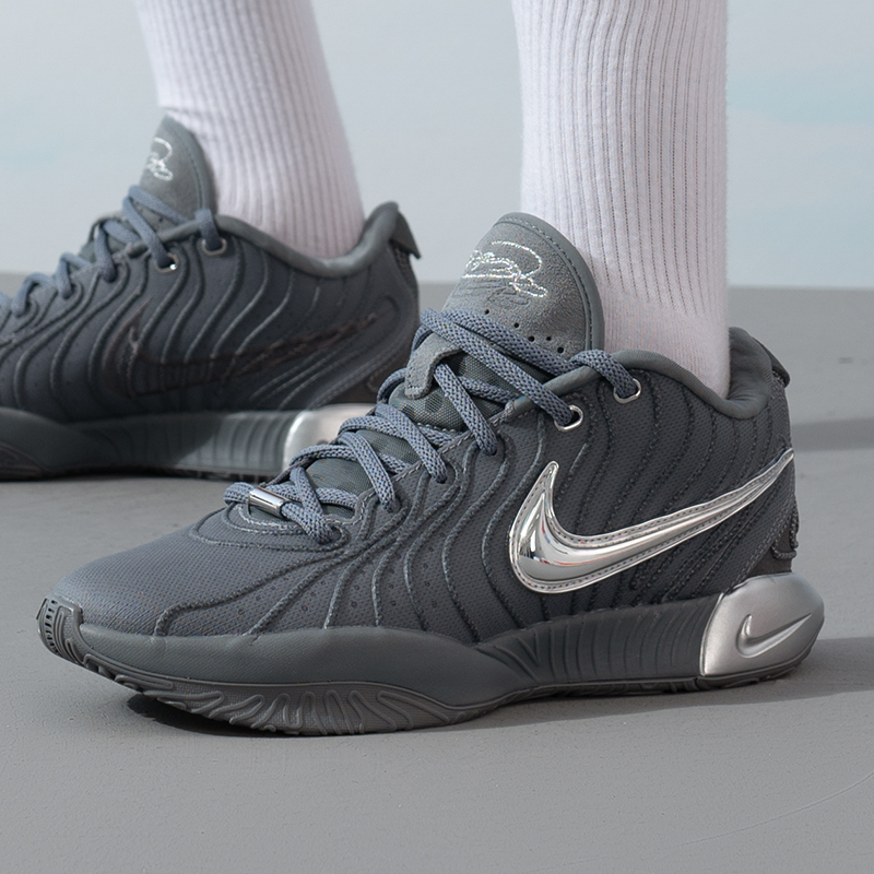 耐克男鞋2024夏季新款时尚运动鞋室内外比赛训练透气篮球鞋HF5352