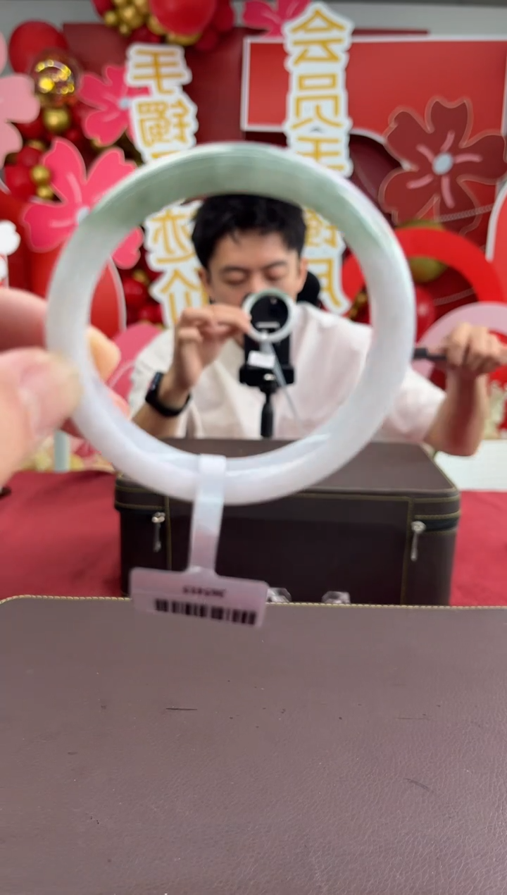 【闪购商品】翡翠手镯未镶嵌9手镯