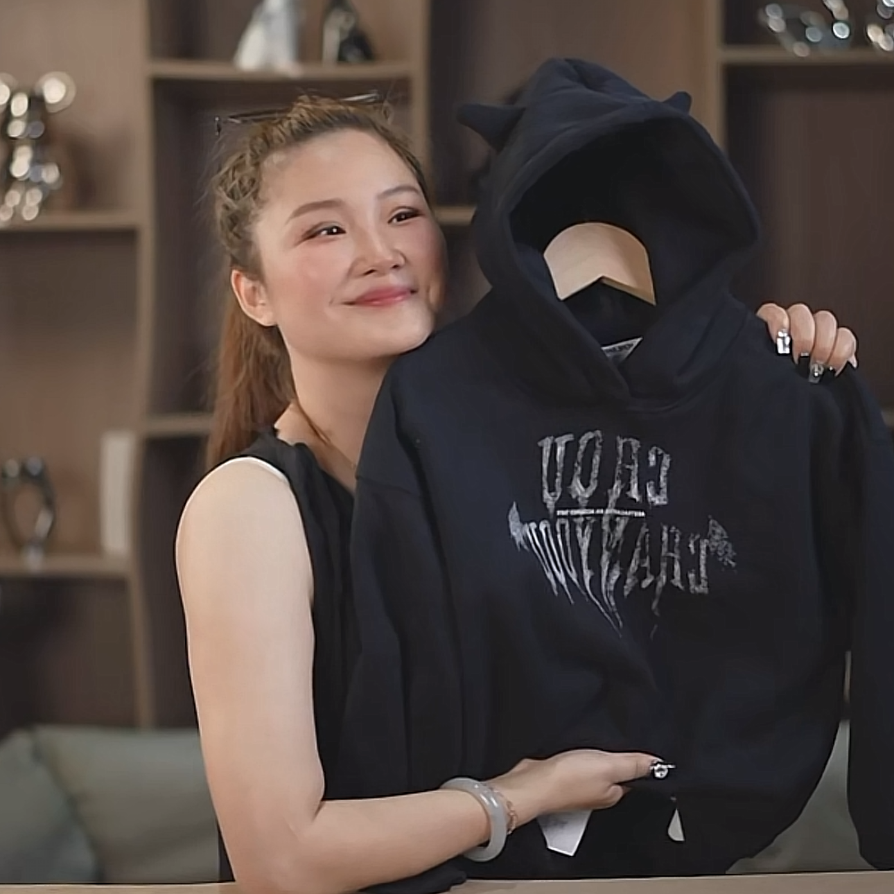 406422《黑》小涵家玲姐韩版儿童日常舒适秋款百搭洋气连帽加绒卫衣