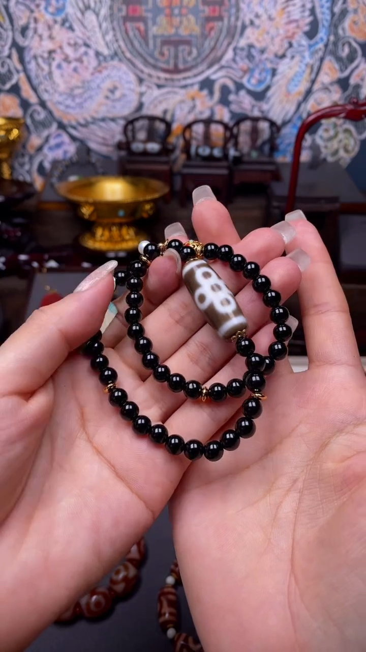 【闪购商品】玛瑙/玉髓手串未镶嵌五Y闪电多圈多戴款