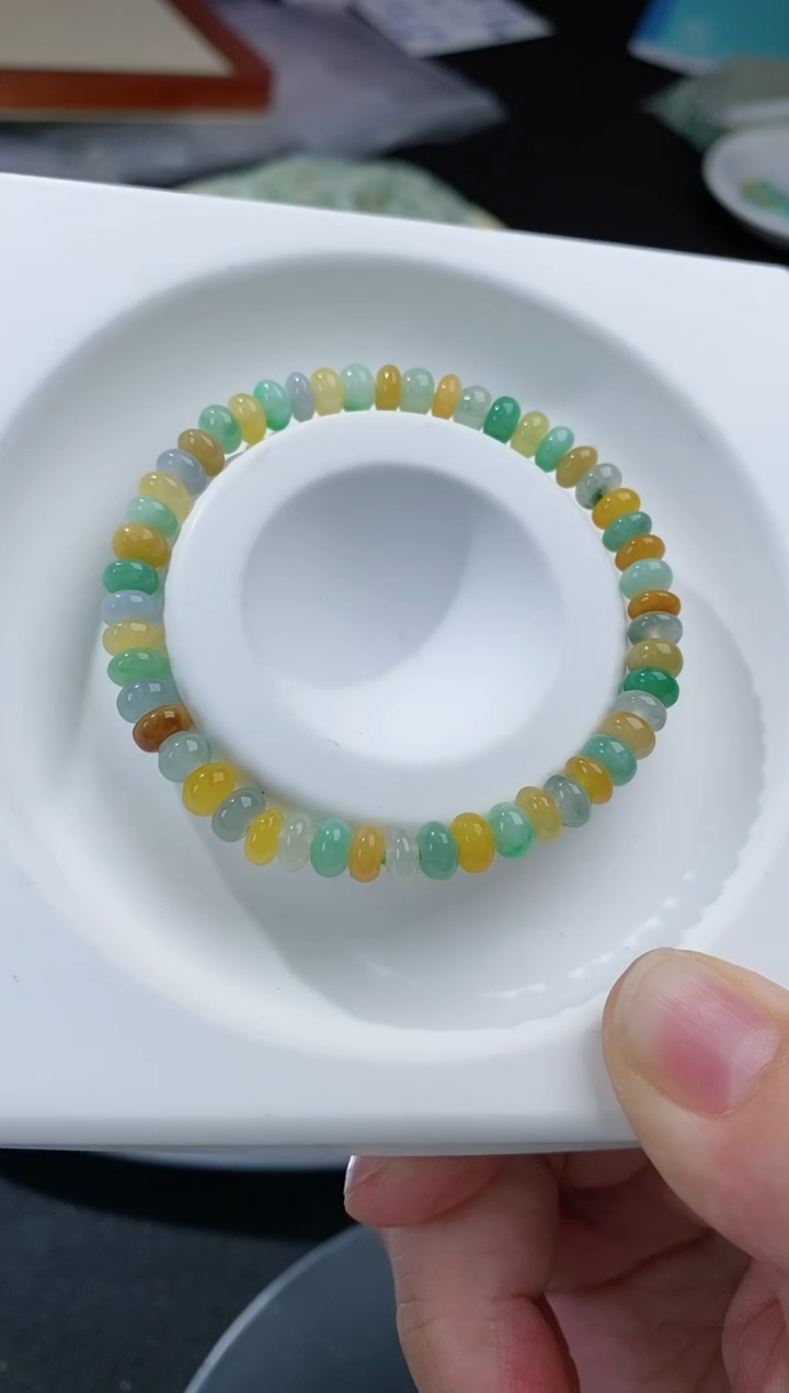 【闪购商品】翡翠手串未镶嵌      112