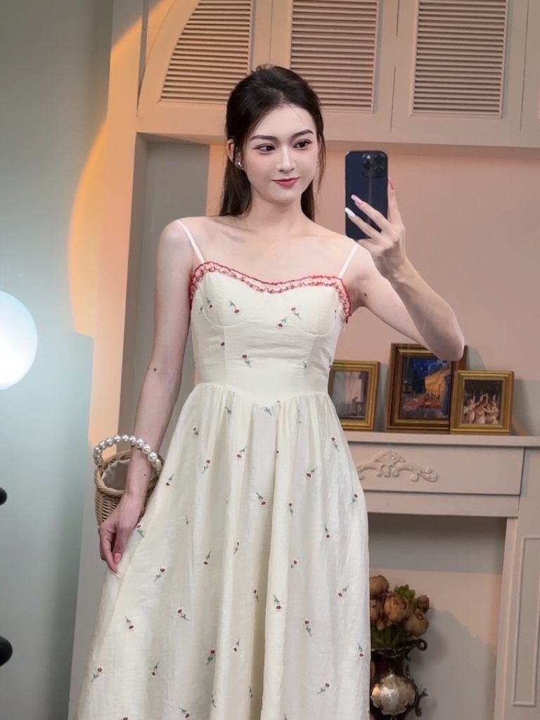 NVBAN女班【暮白朵朵】新款夏季碎花性感少女法式薄款女装连衣裙