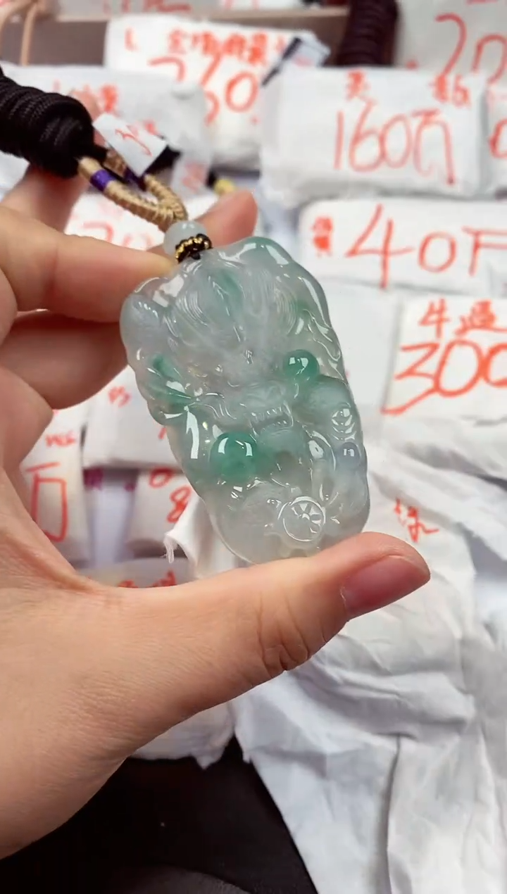 【闪购商品】翡翠颈饰未镶嵌6609