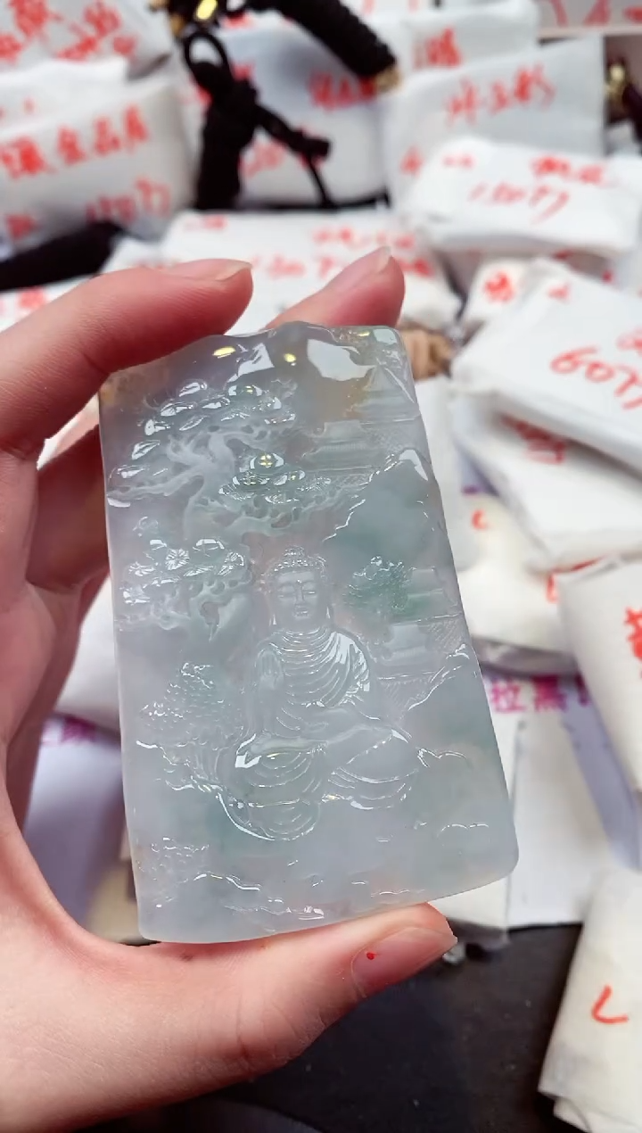 【闪购商品】翡翠颈饰未镶嵌11785