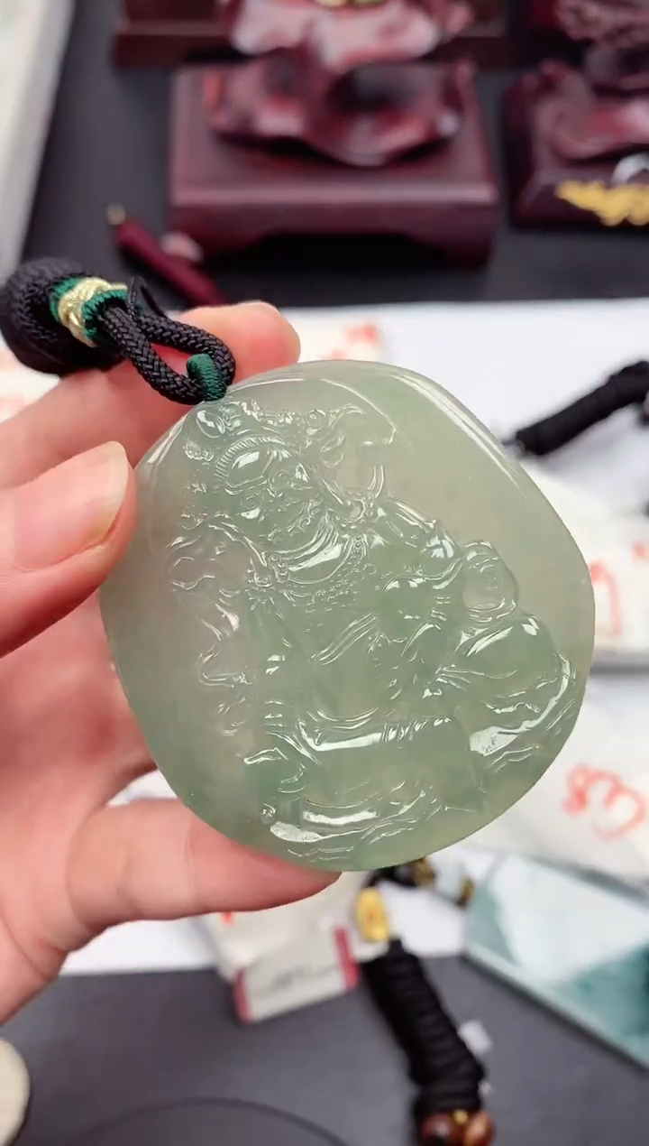 【闪购商品】翡翠吊坠(不含链)未镶嵌016671