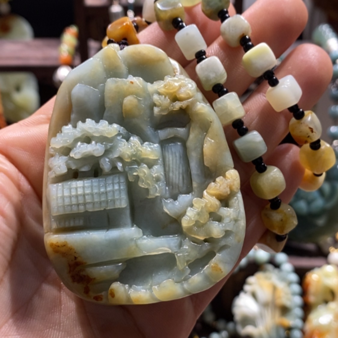 【闪购商品】蛇纹石玉颈饰未镶嵌
