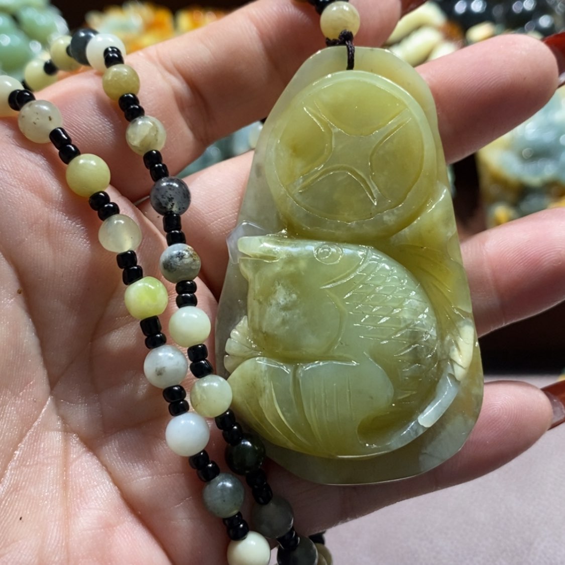【闪购商品】蛇纹石玉颈饰未镶嵌
