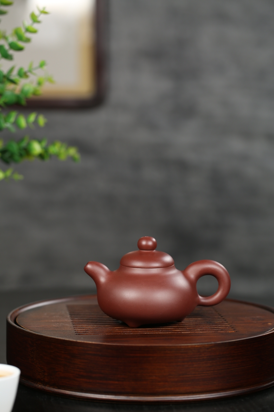 丰韵壶，容量160cc，由杨柳云选用60目龙血砂手工制作 。手制茶壶