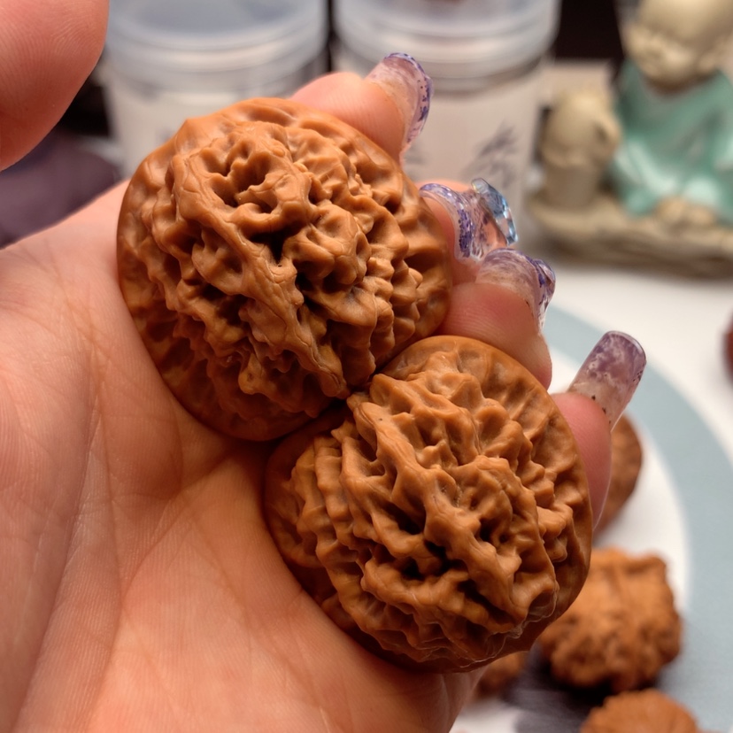 【闪购商品】文玩核桃把件❤️***秦闷满珊瑚纹  1号