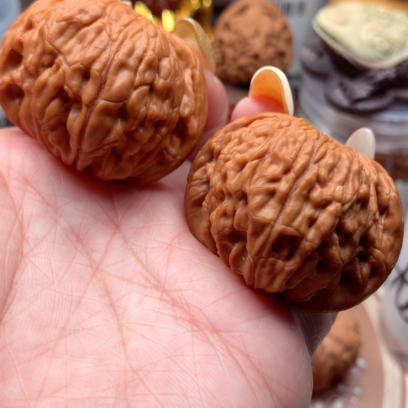 【闪购商品】文玩核桃把件正磨