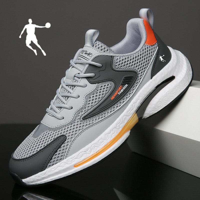 乔丹男鞋春夏透气2024休闲运动鞋轻便防滑飞织网面薄款男士跑步鞋