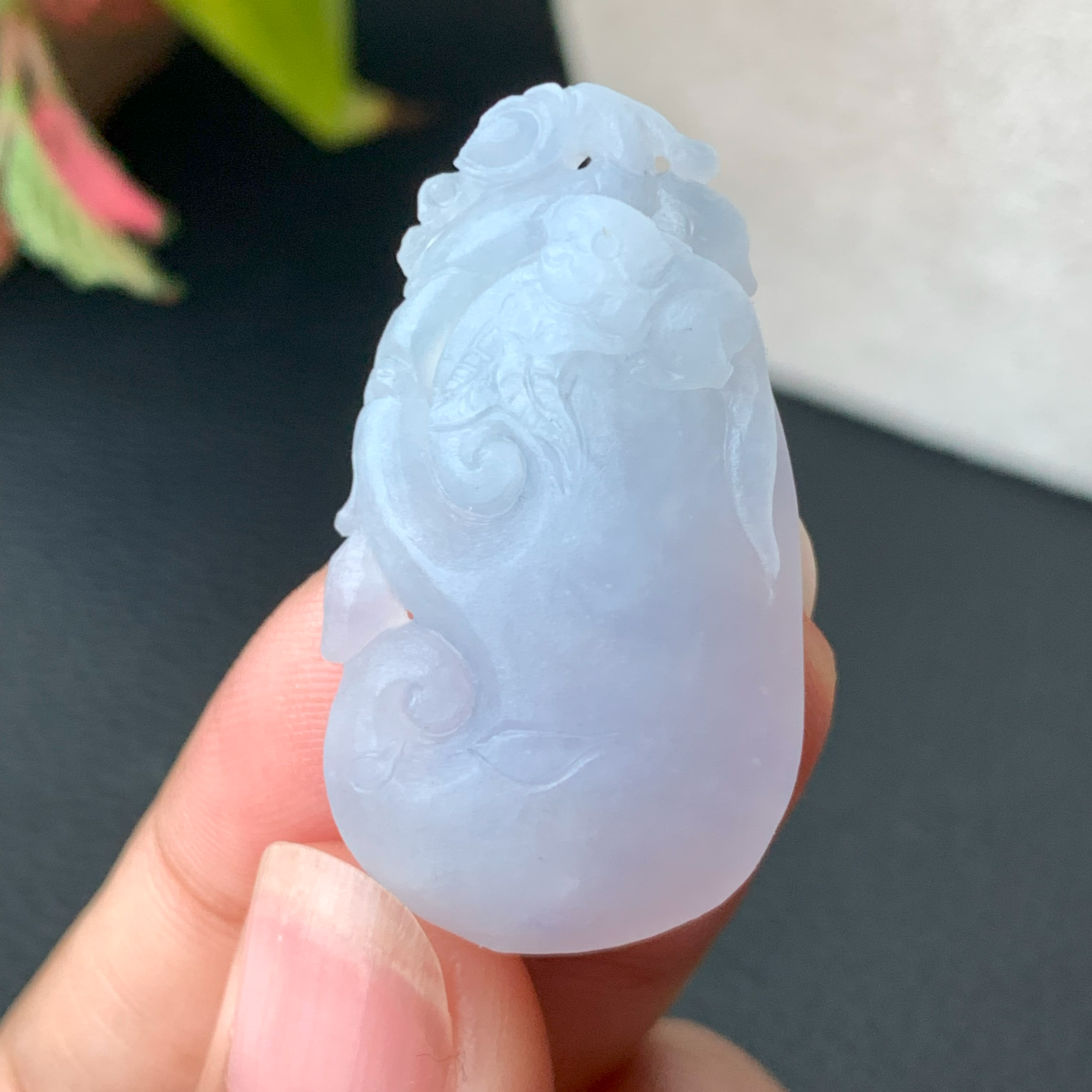 【自然光实拍】清澈 天然翡翠A货紫罗兰小如意吊坠 定制毛货未抛光