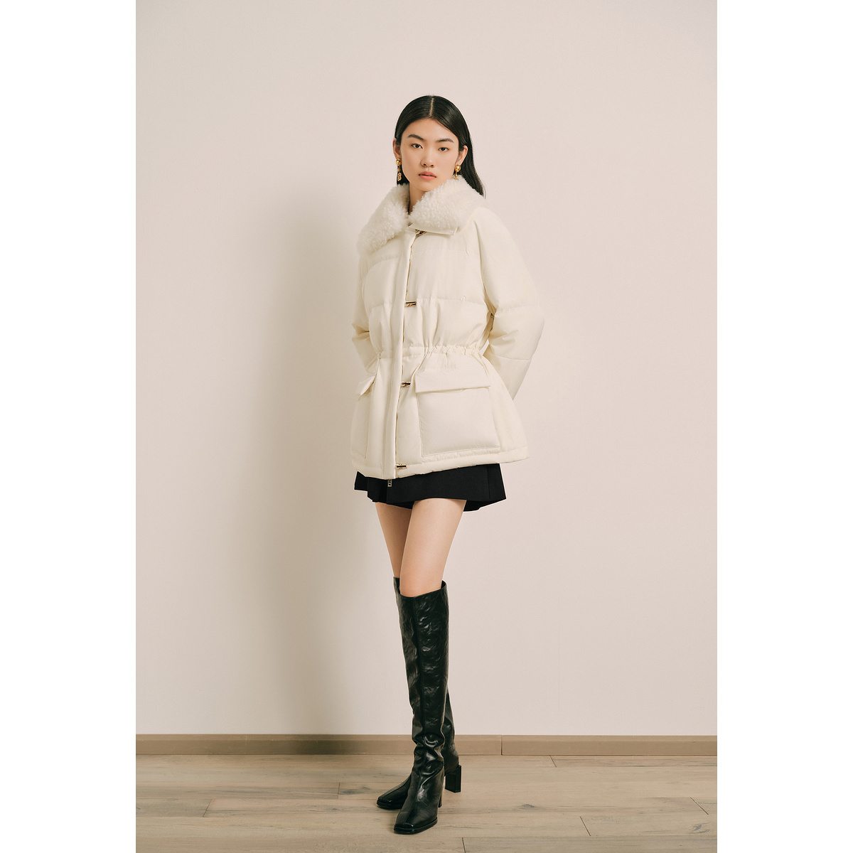 OBBLIGATO奥丽嘉朵新米短款收腰保暖鹅绒羽绒服1C64308520