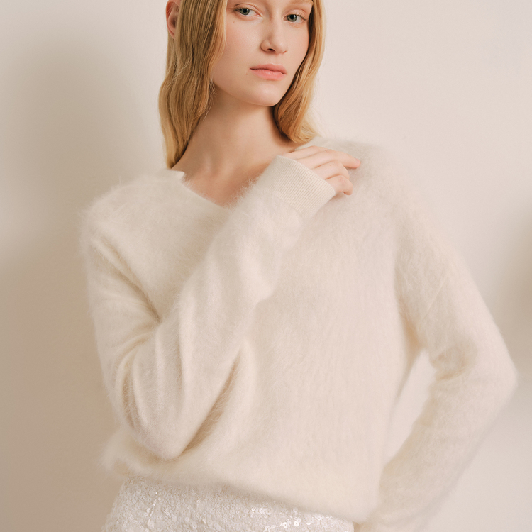 OBBLIGATO奥丽嘉朵米绒感心型领山羊绒毛织衫1C34306070