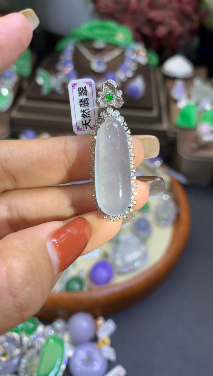 【闪购商品】翡翠颈饰18K金镶嵌天然A货翡翠