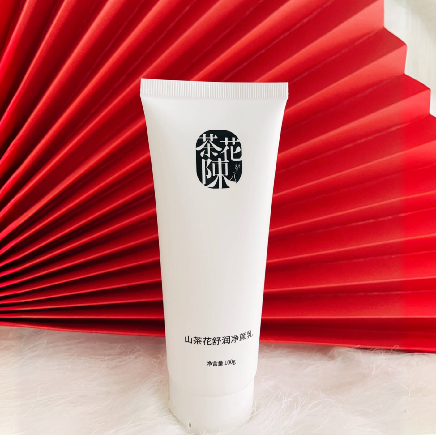 茶花陈山茶花舒润净颜乳 100g