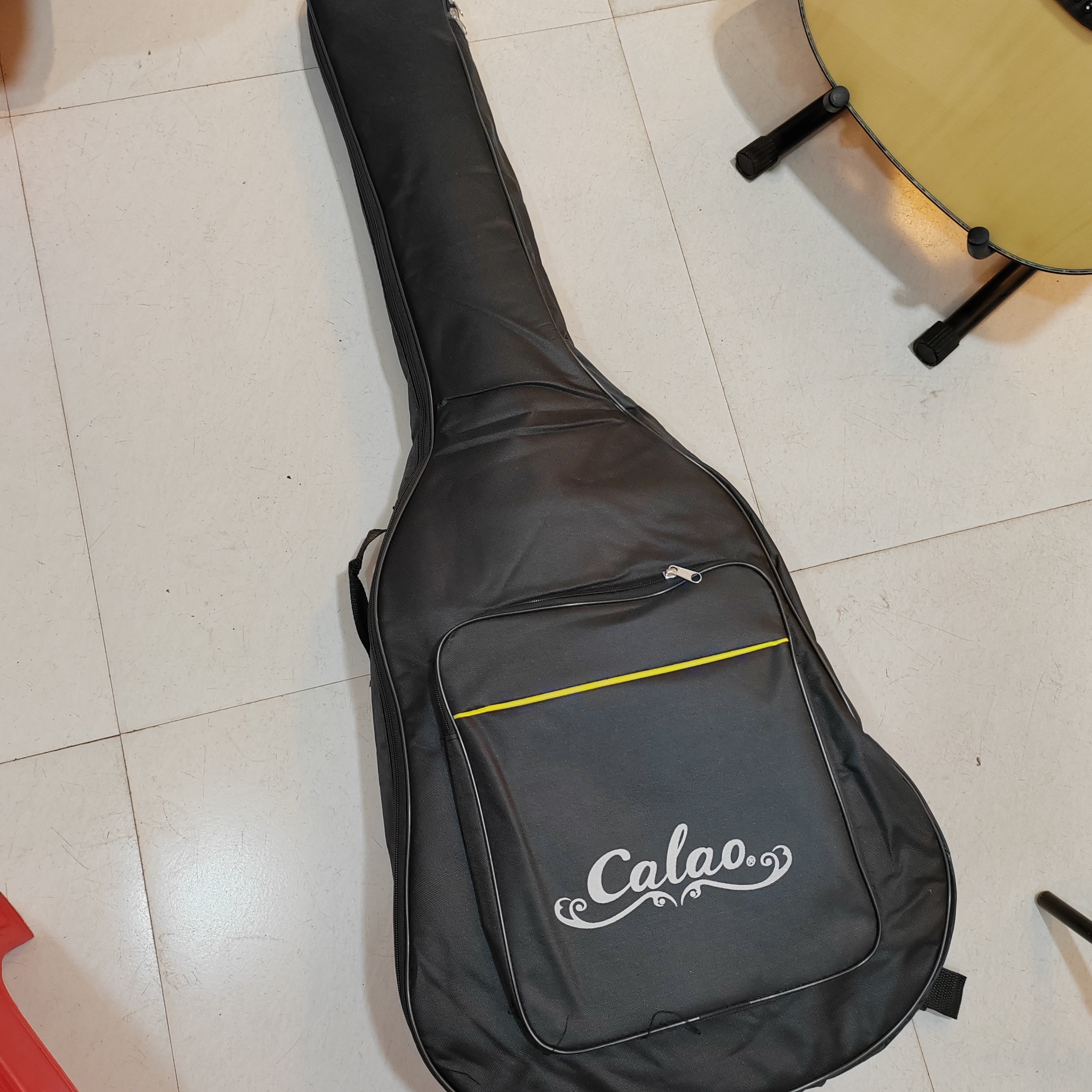 琴包 变调夹 备用琴弦 拨片 调节杆  背带 教学课程