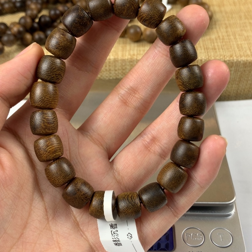 【闪购商品】沉香手串微*