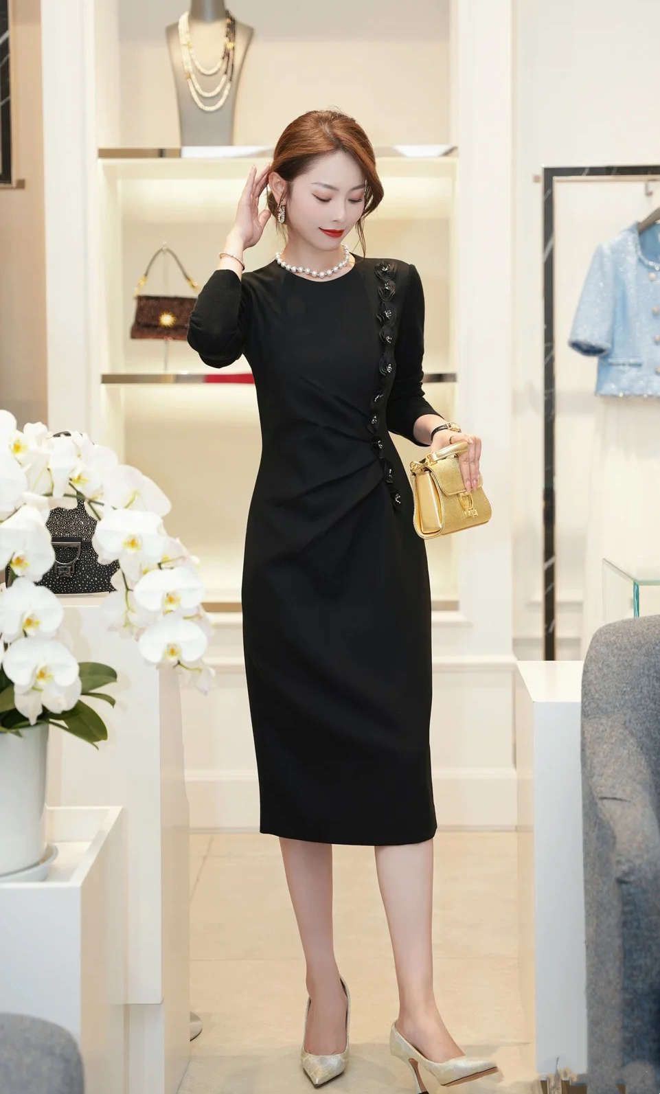 歌歌2024秋季专选新款经典浪漫黑色花朵羊毛小黑裙连衣裙