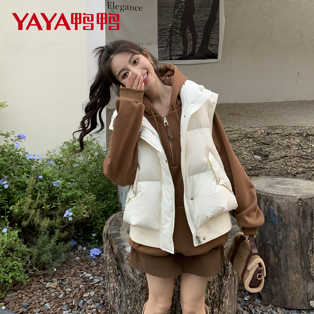YAYA/鸭鸭女款羽绒马甲女士短款羽绒服小个子百搭时尚加厚网红