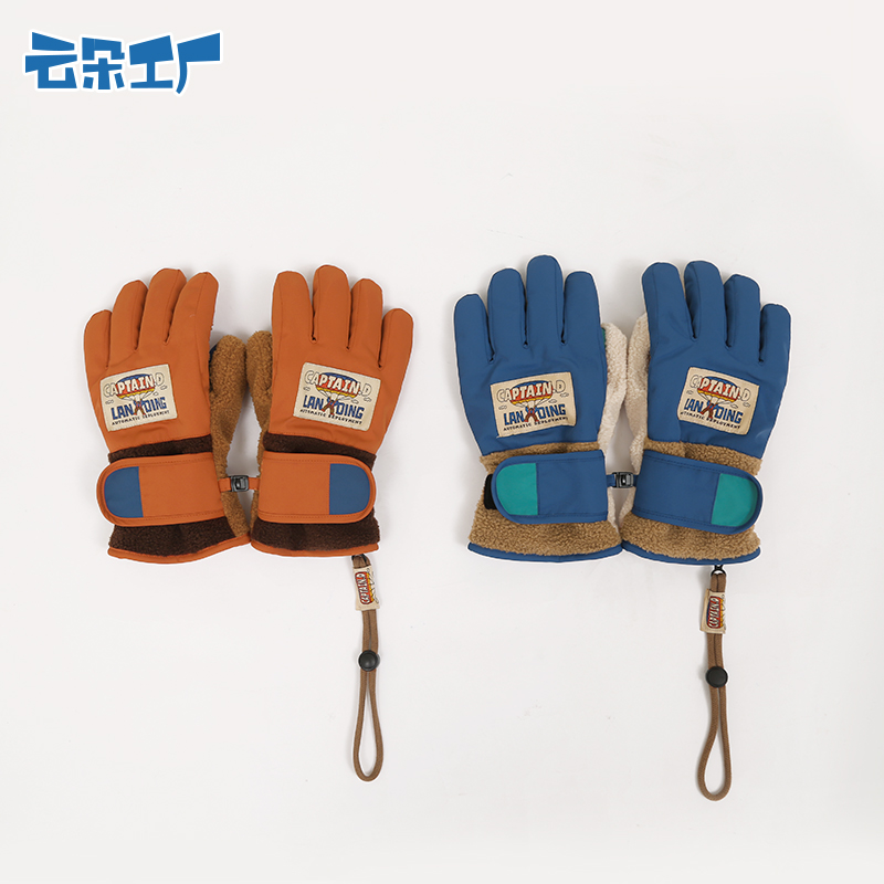 云朵工厂恐龙飞行员毛绒分指手套加绒加厚保暖训练学生卡通手套