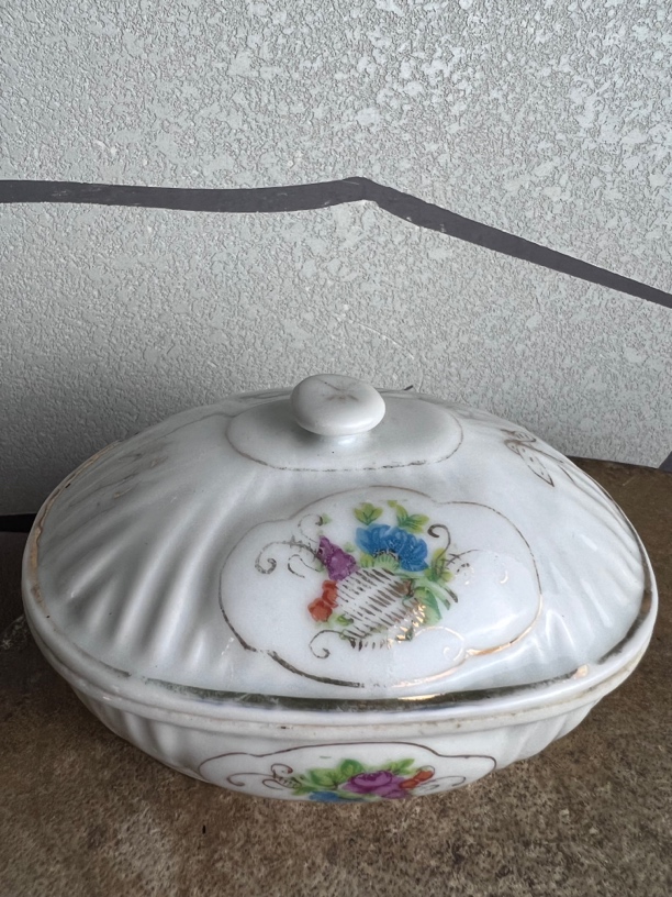 明心民宿老物件陶瓷肥宅盒